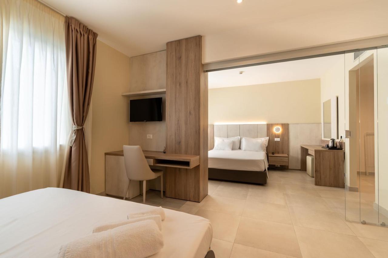 Family Suite,1350369358:JPEG